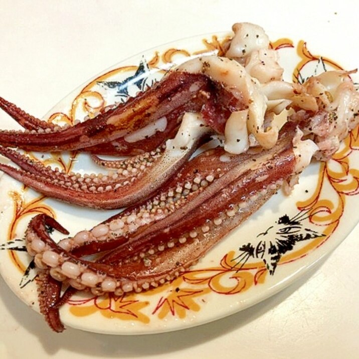簡単オツマミ イカゲソ塩コショウ焼き レシピ 作り方 By アボカドプリン 楽天レシピ